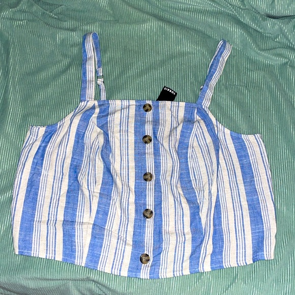 🆕 TORRID STRIPE LINEN BUTTON FRONT DETAIL CROP TOP 2 (2X 18-20) - Picture 2 of 7